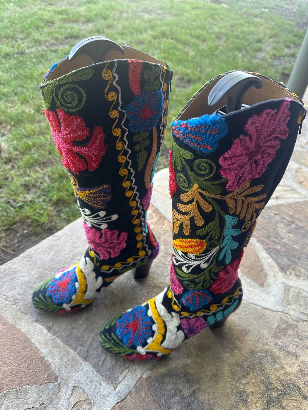 Embroidered Black Knee-High Floral Heeled Boots